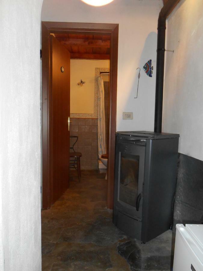 La Casa Nel Bosco-Senza Auto Casa de hóspedes Ponte della Venturina Exterior foto
